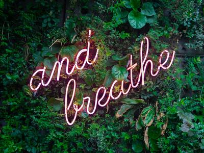 10 Tips for De-Stressing at Work  